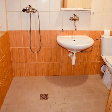 Ξενοδοχείο Lc - 3*