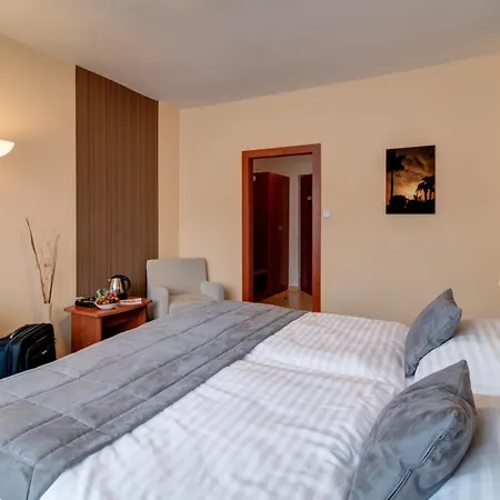 Hotel Lc -
